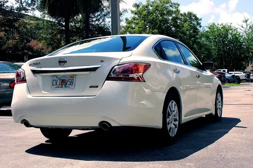 nissan-altima