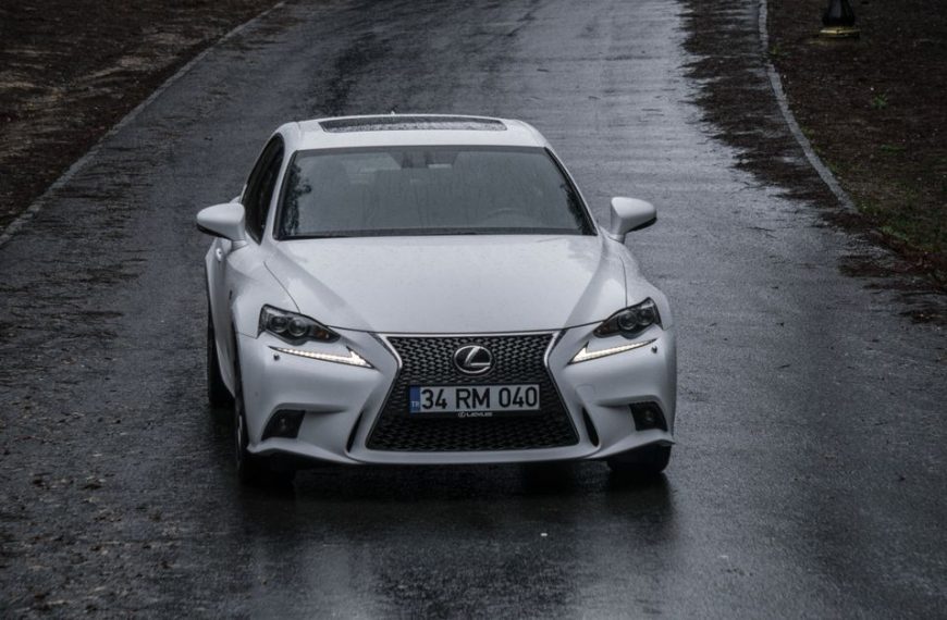 lexus