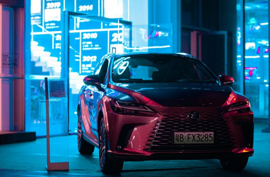 lexus